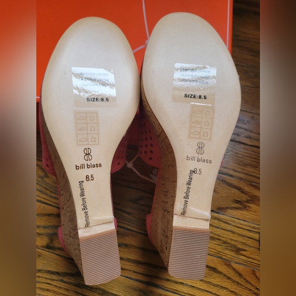 Bill Blass Zelda Wedge Sandals size 8.5 - Picture 6 of 9